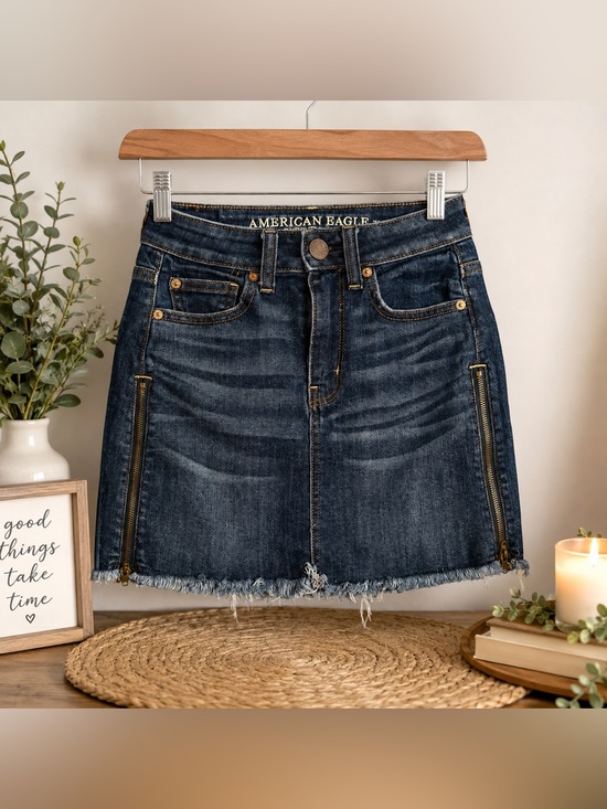American Eagle Outfitters Dresses & Skirts - American Eagle Womens 00 Next Level Stretch X Denim Mini Skirt Zipper Raw Hem